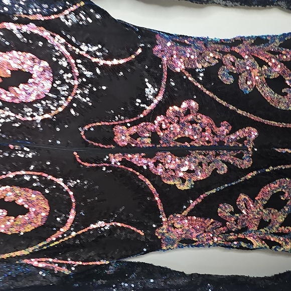 Sequin Long Sleeve Midi Dress New without tags - Picture 6 of 7